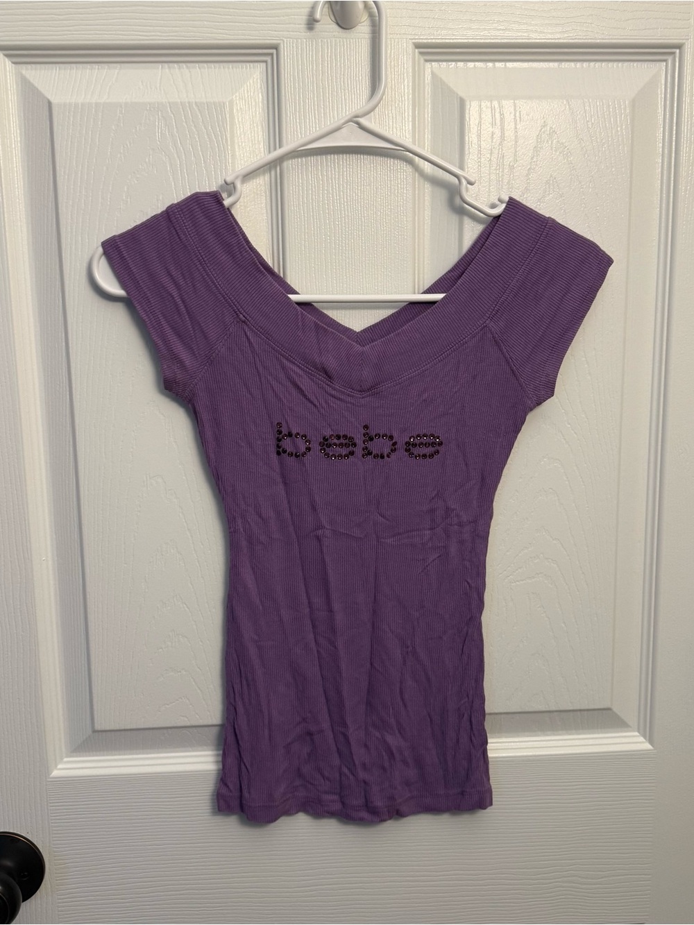 Y2K bebe Purple Rhinestone Ribbed Off Shoulder V-Neck Baby Tee